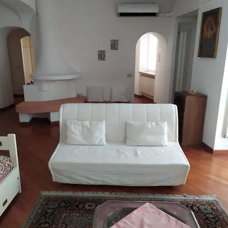 Casa Del Pino Spotorno