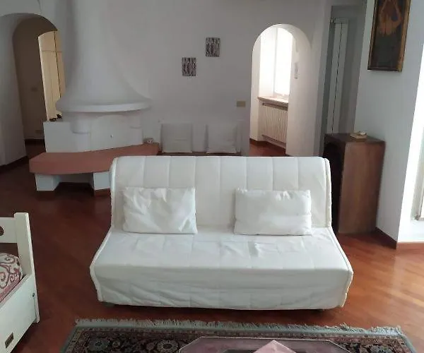 Casa Del Pino Spotorno