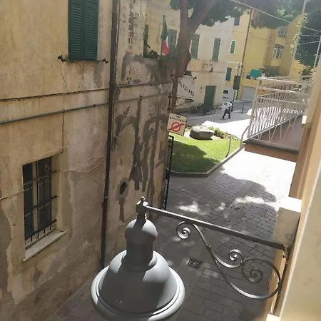 Casa Del Pino Spotorno