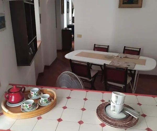 Casa Del Pino Appartement Spotorno